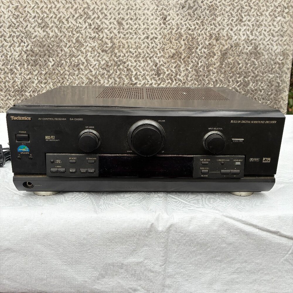 Technics SA-DX950 AV Control Receiver AV Amplifier FOR PARTS / REPAIR READ BELOW
